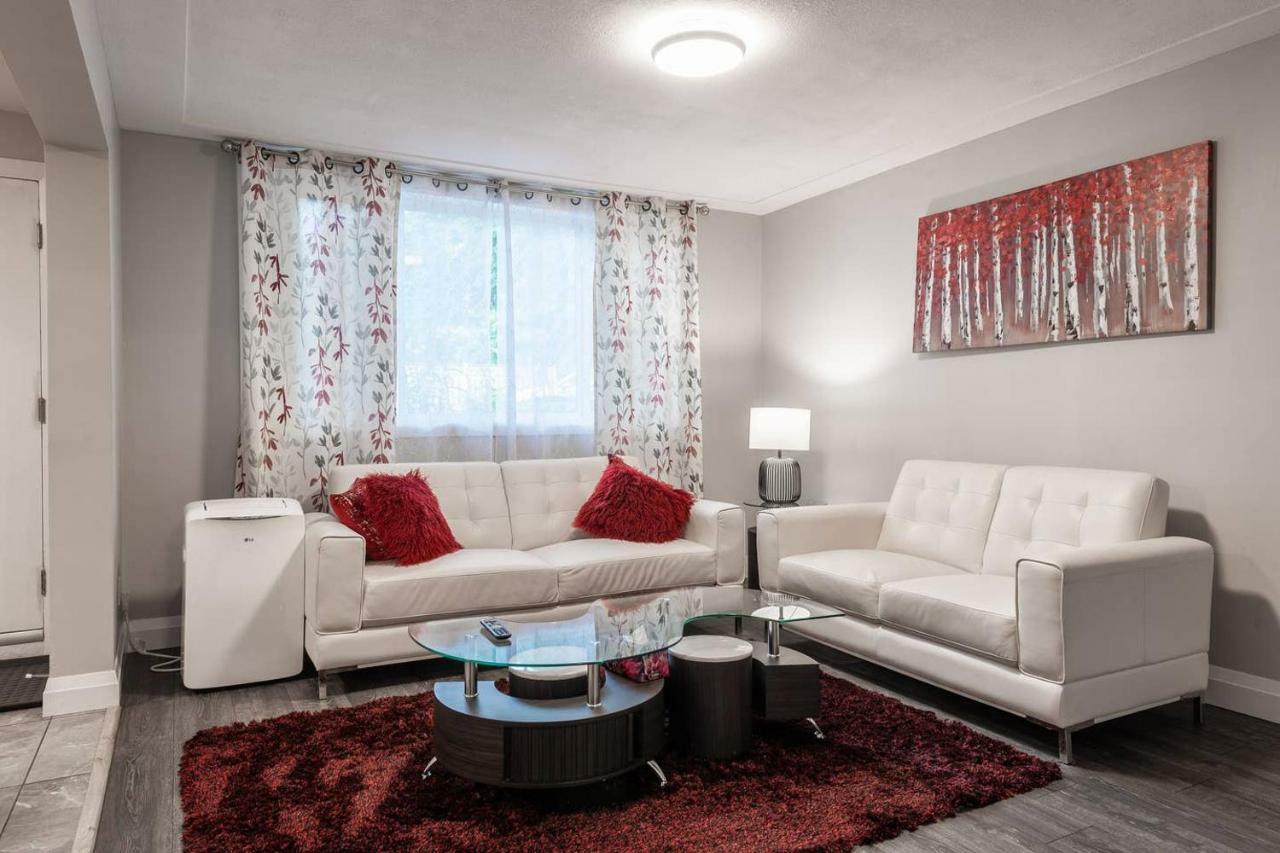 Entire 2 Bedroom Apartment Uptown Waterloo - E1 외부 사진